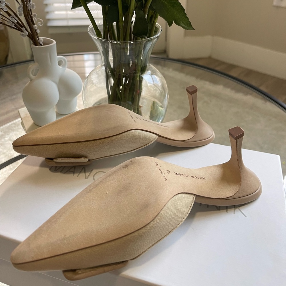 Manolo Blahnik Maysale 70 Linen Mules - Picture 5 of 6